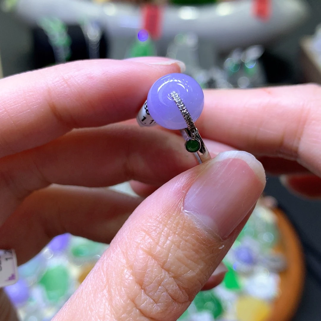 【闪购商品】翡翠颈饰18K金镶嵌翡翠吊坠项链