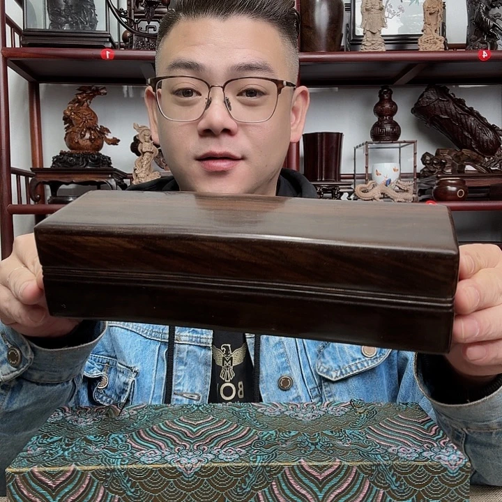 大红酸枝工艺品底座