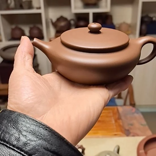 茶宠紫砂桑扁壶130Oc手工制作老紫泥