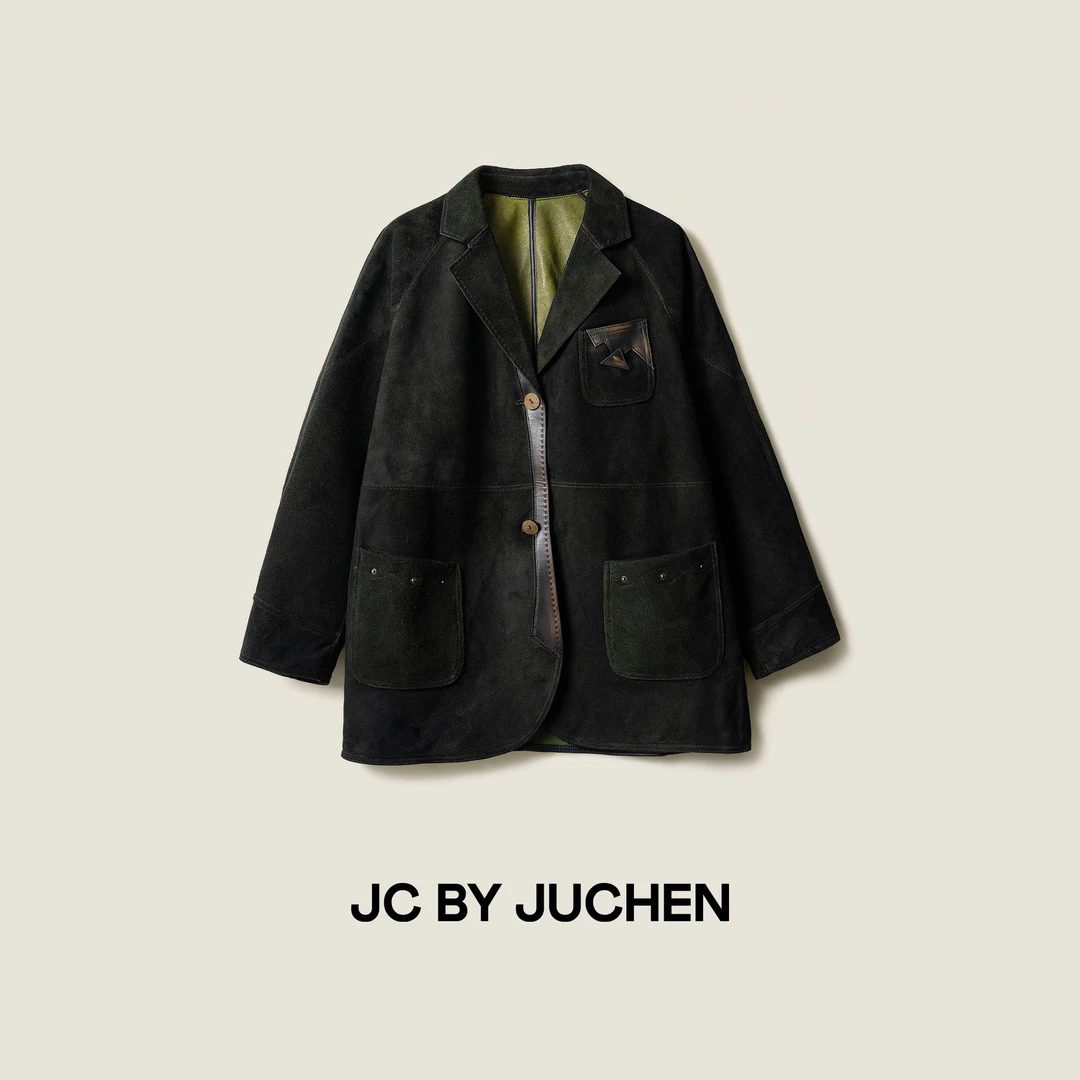 “墨调回廊”典藏款拉毛绒面羊皮擦色廓形皮衣外套 FW115007-179