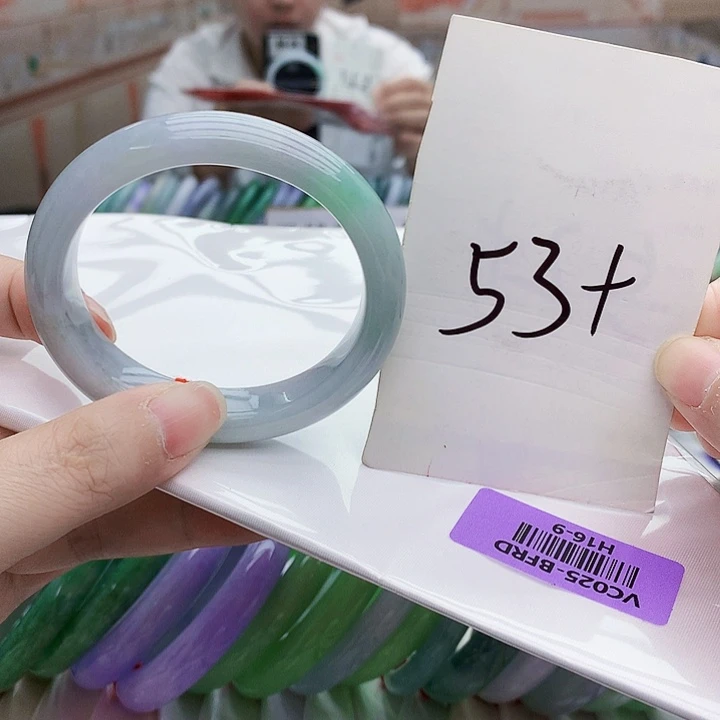 翡翠手镯未镶嵌The