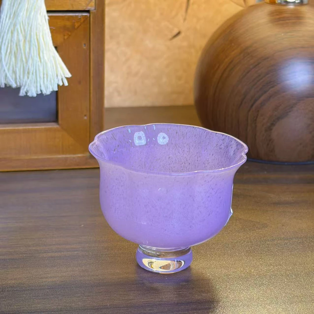 A37-紫色琉璃花口杯