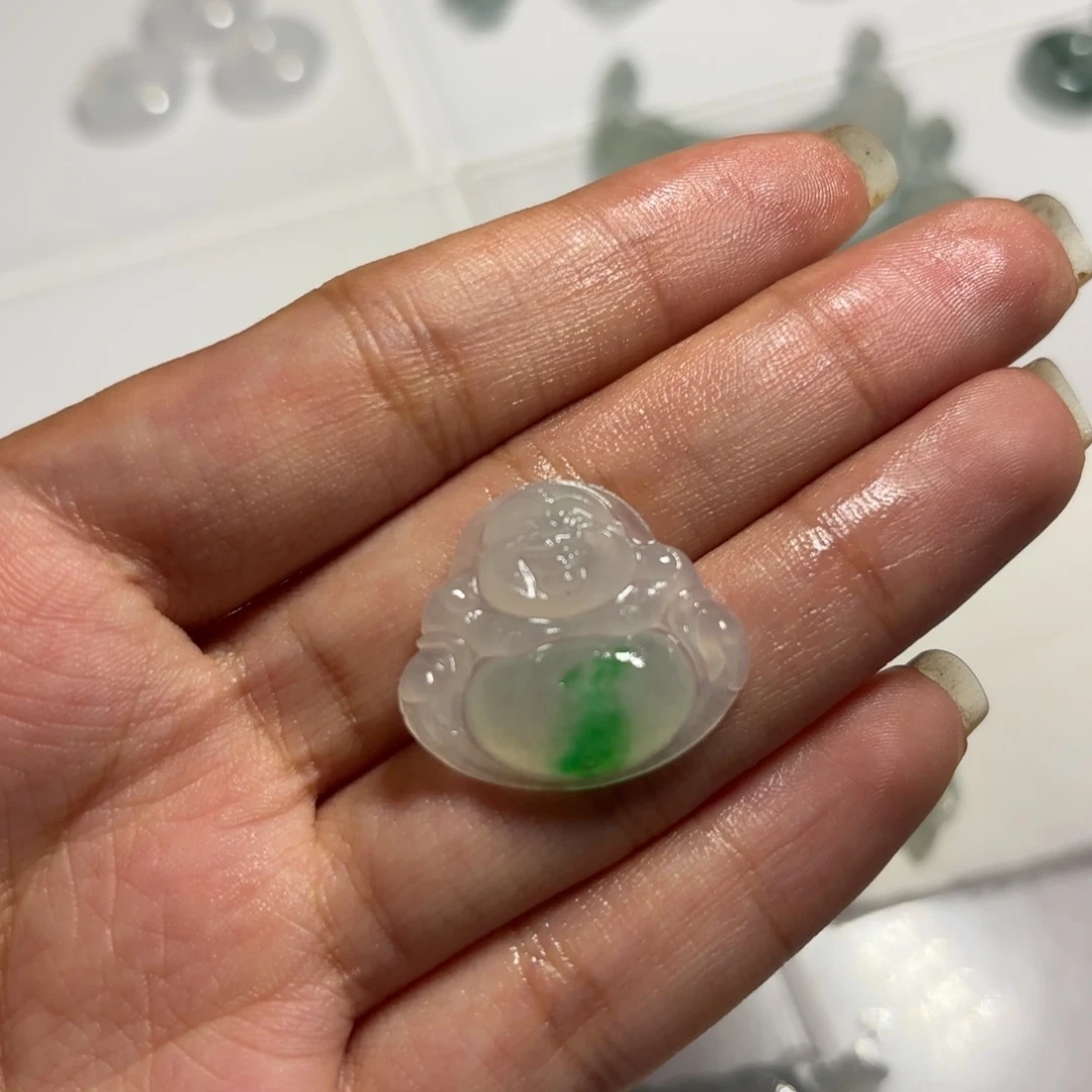 定制翡翠未镶嵌佛公