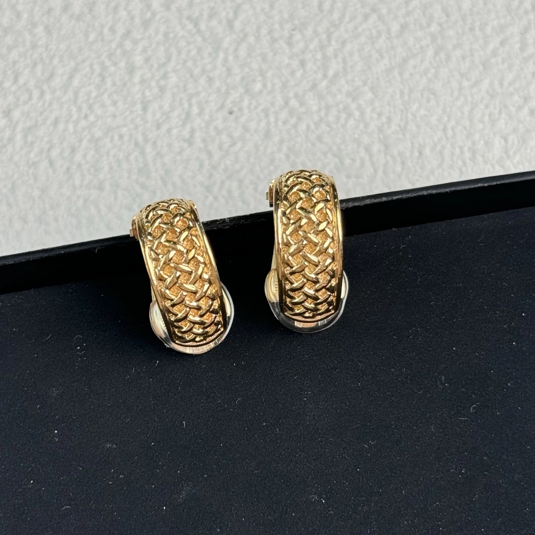 95新 DIOR/迪奥 泡泡中古 Dior金色格纹半圆耳夹