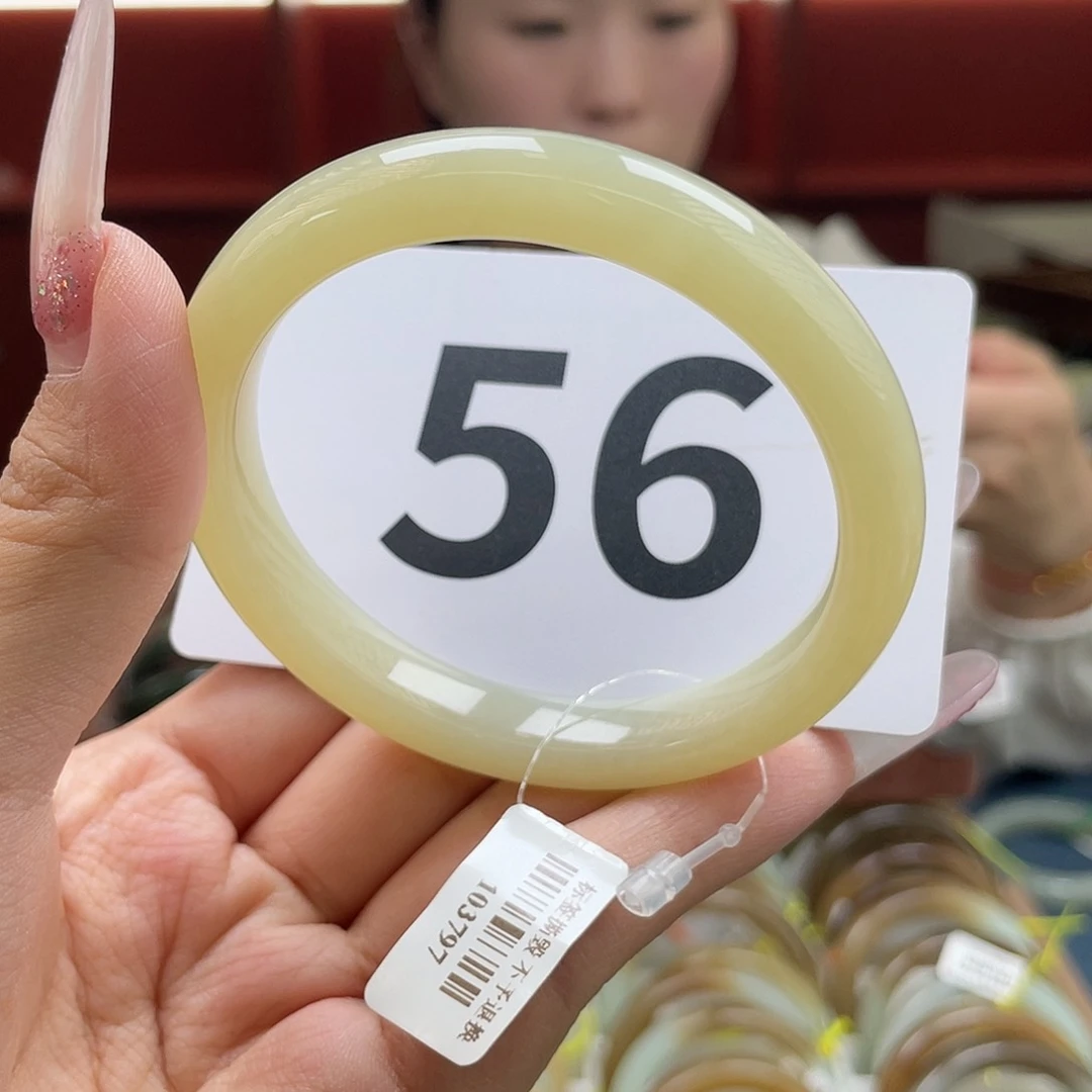 未镶嵌手镯和田玉油润！强推！