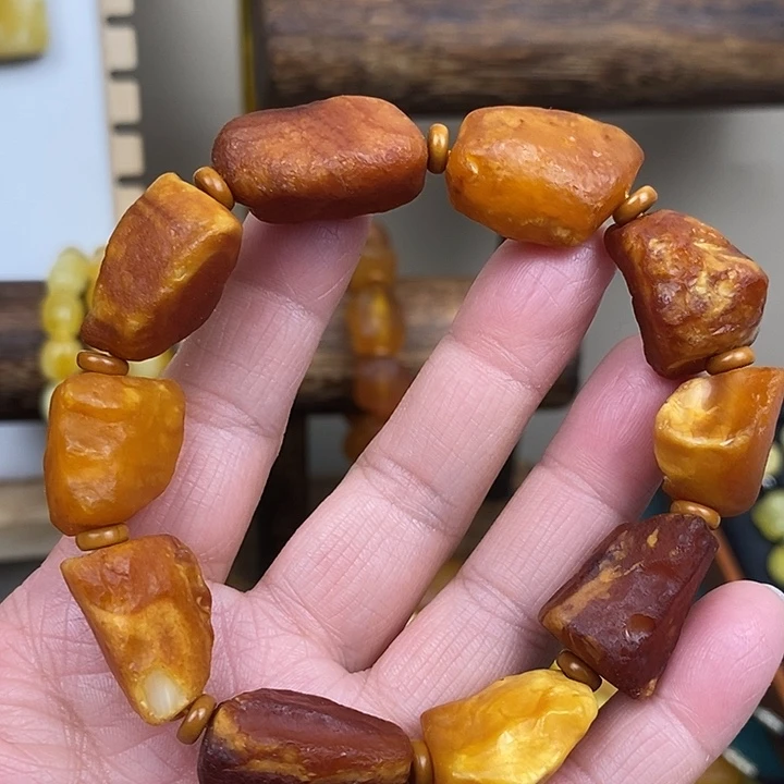 蜜蜡未镶嵌裸石手串