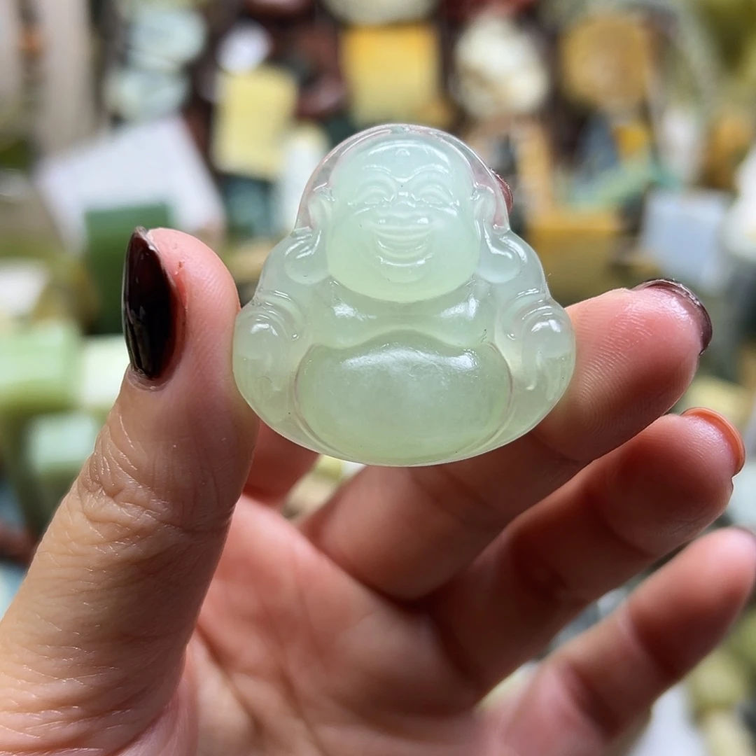 岫玉未镶嵌颈饰天青冻笑佛