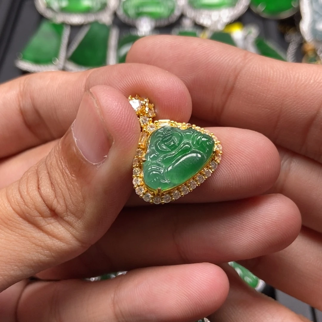 翡翠未镶嵌吊坠(不含链)