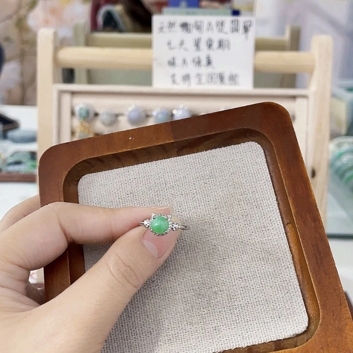 翡翠未镶嵌颈饰天然翡翠Ａ货