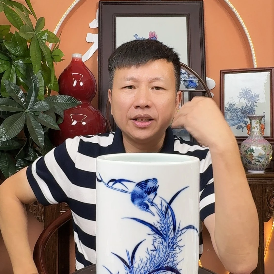 其他景德镇陶瓷手工笔筒