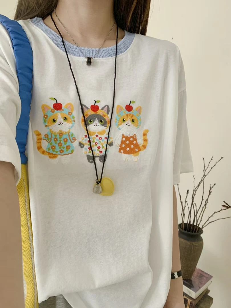 猫咪萌趣风宽松型常规款刺绣T恤韩版显瘦职场休闲风