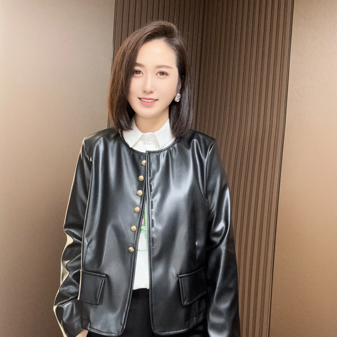 春季时尚短款休闲PU外套
