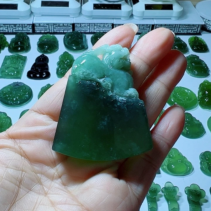 蛇纹石玉合金颈饰