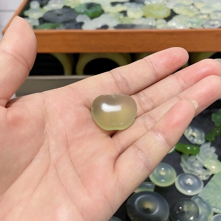 【闪购商品】未镶嵌蛇纹石玉颈饰小*