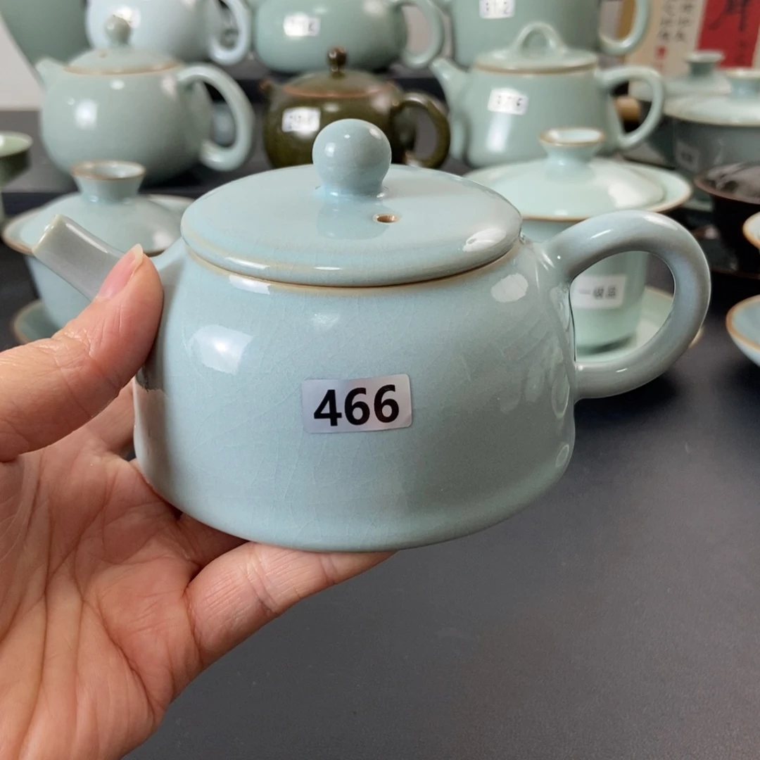 壶微瑕天青釉半月壶福利款