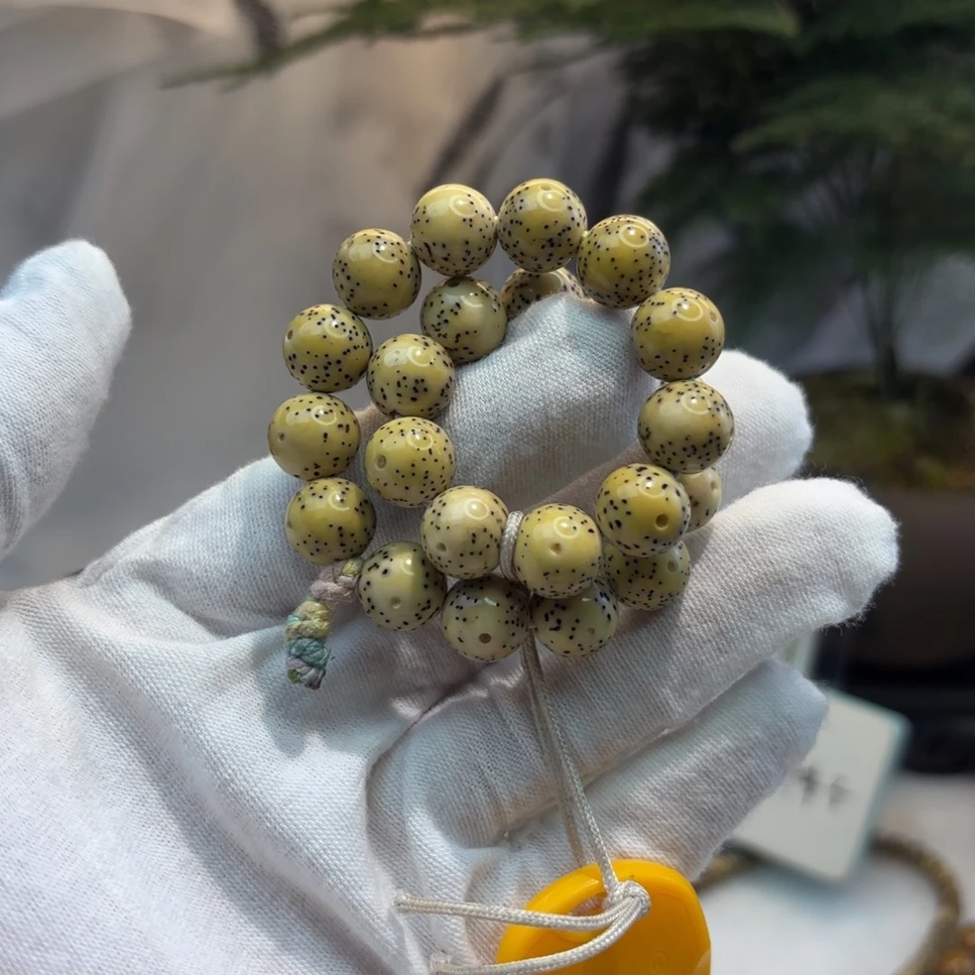 星月菩提手串瓷白圆珠