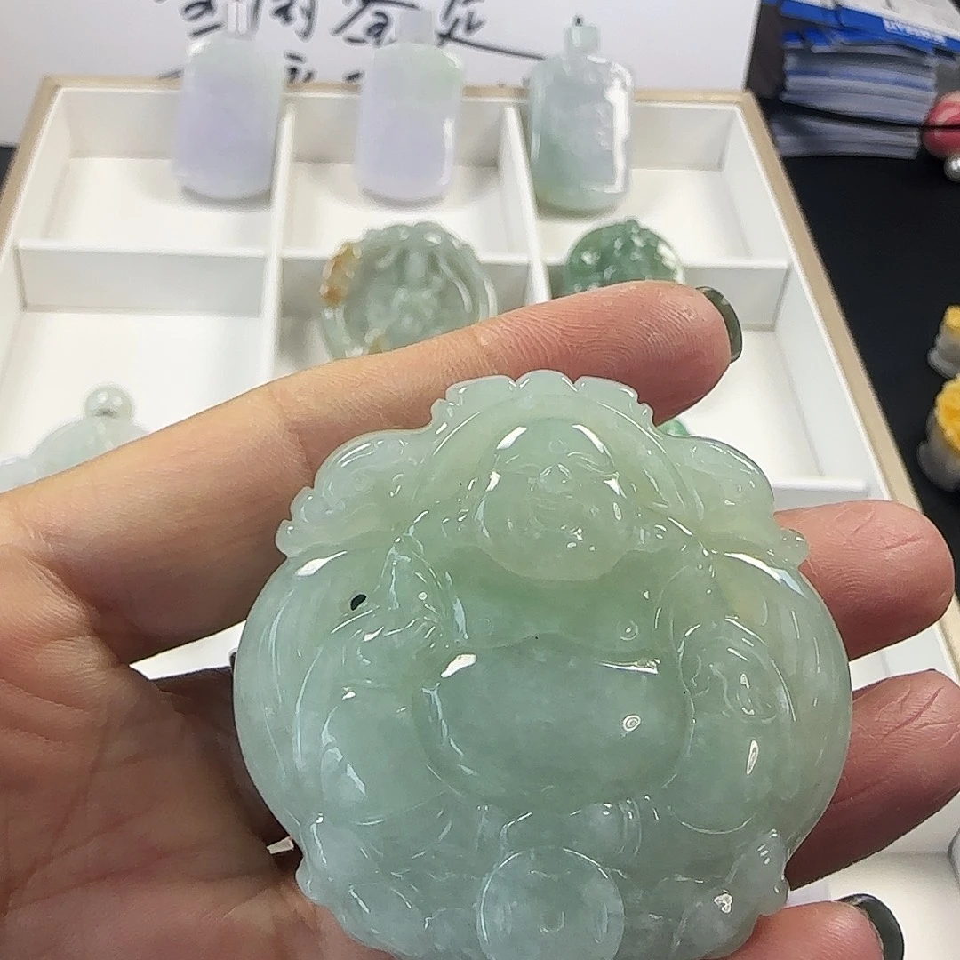 颈饰未镶嵌翡翠，，