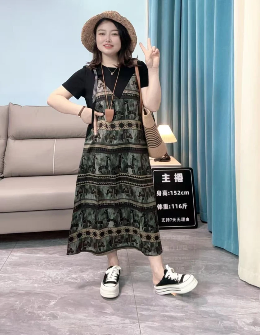 夏季宽松腰圆领宽松显瘦连衣裙时尚假两件休闲极简风(清货价）