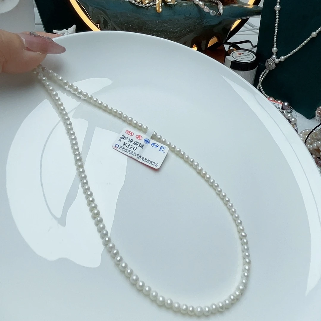 未镶嵌颈饰淡水珍珠