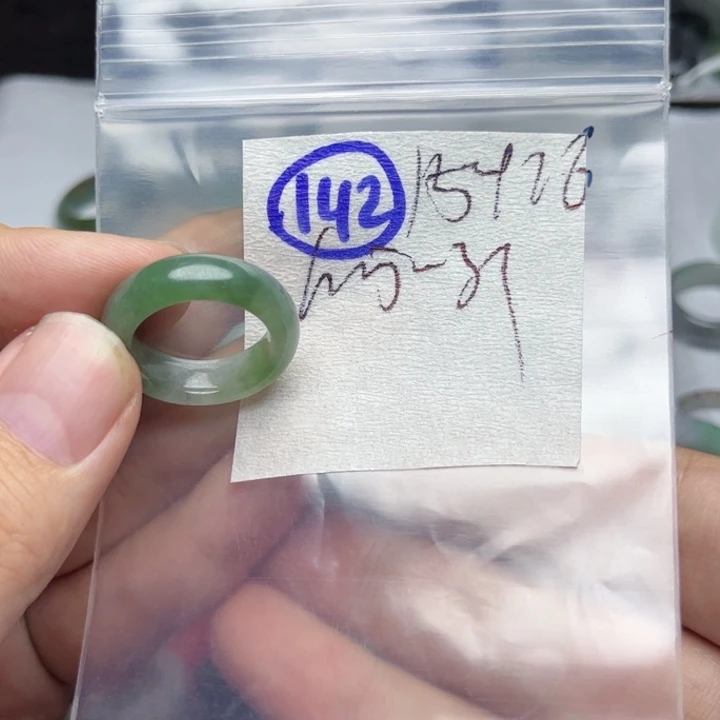 定制翡翠未镶嵌明天