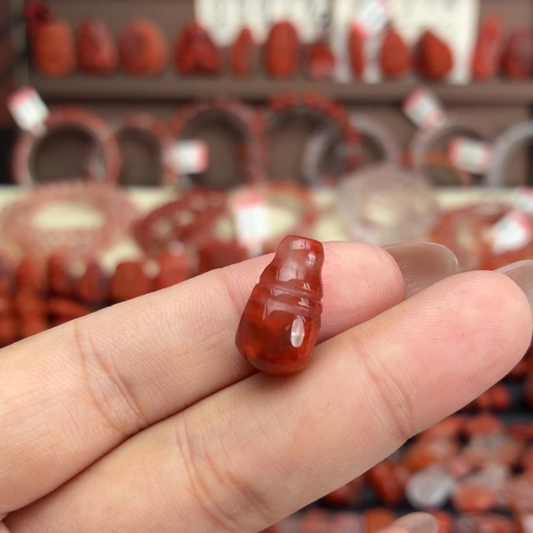 南红玛瑙未镶嵌颈饰火焰三通对孔卡9咪➕