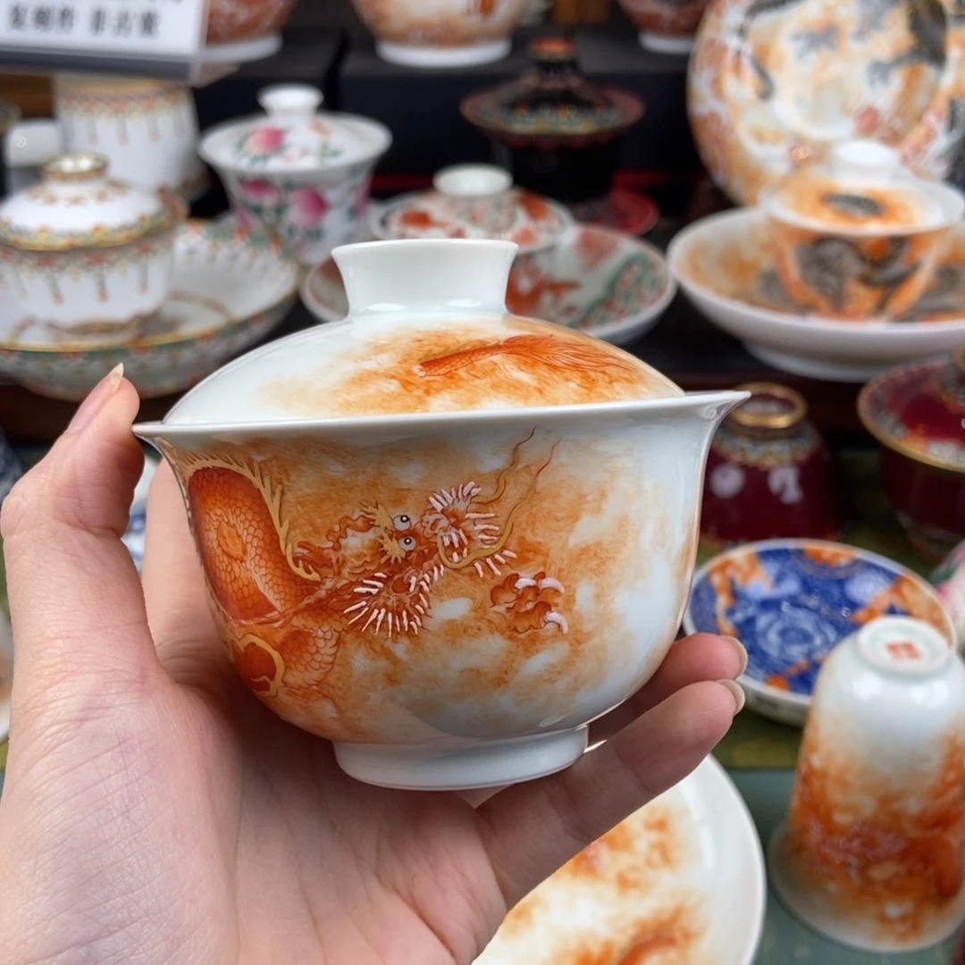 陶瓷的设计师是一个人的