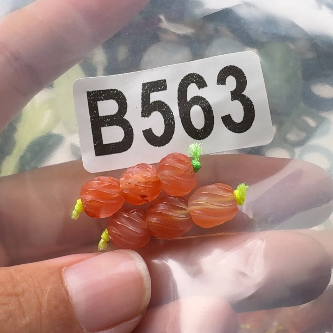 未镶嵌南红玛瑙珠宝奇石