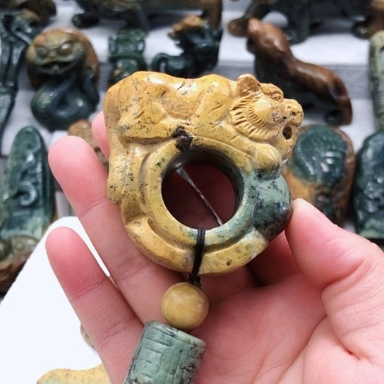 岫岩河磨玉（透闪石质玉）把件未镶嵌