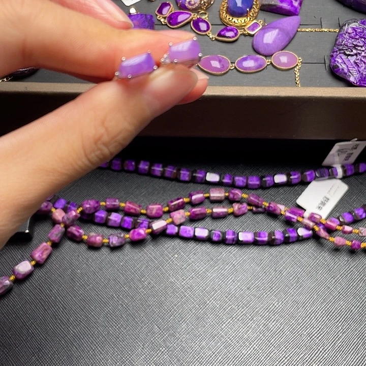 苏纪石（舒俱来）银S925镶嵌耳环