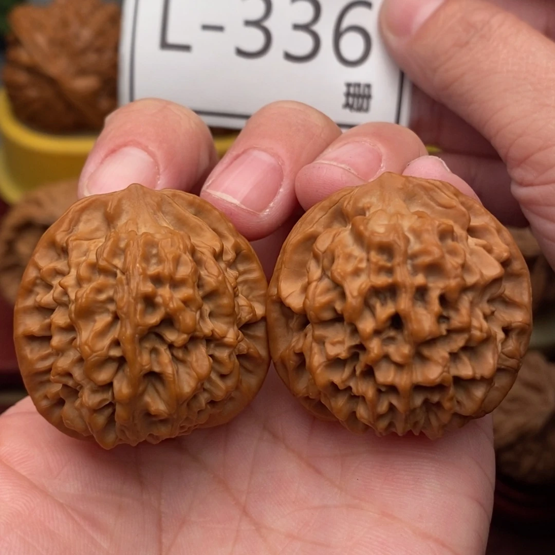 把件文玩核桃秦闷35….