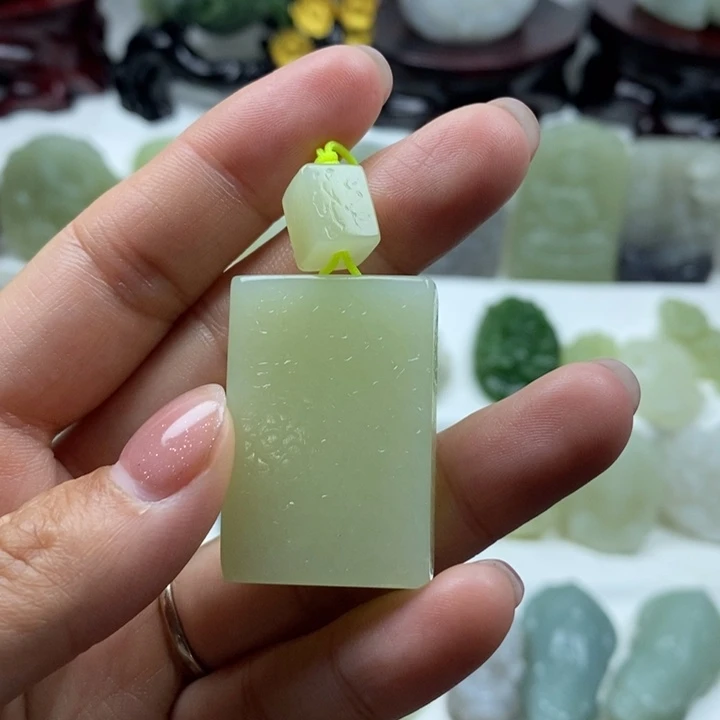 和田玉（糖玉）未镶嵌颈饰58