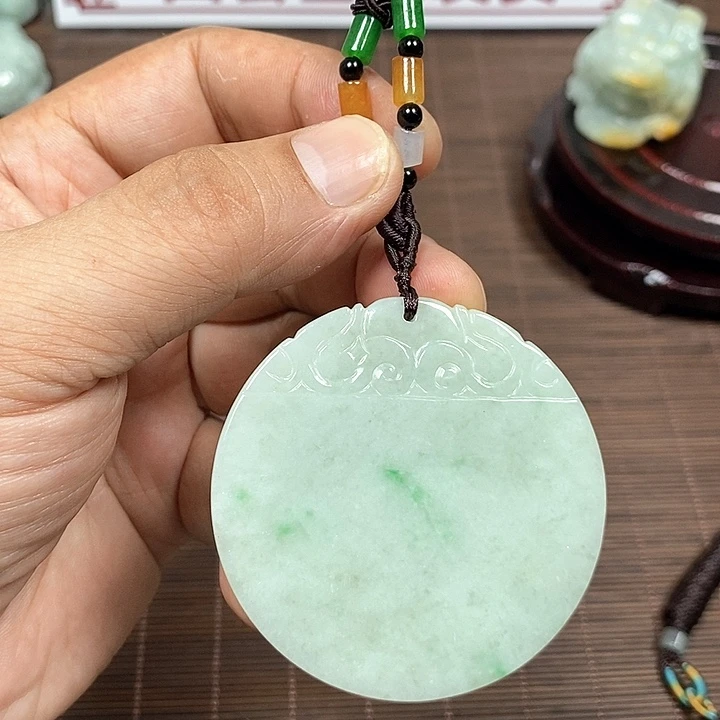 颈饰未镶嵌翡翠天然翡翠玉A货配证书