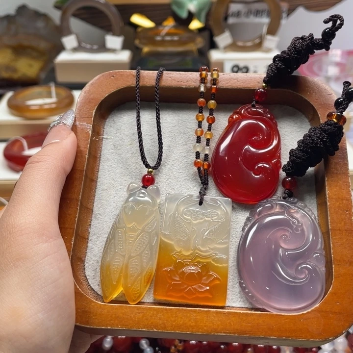 玛瑙/玉髓未镶嵌手镯
