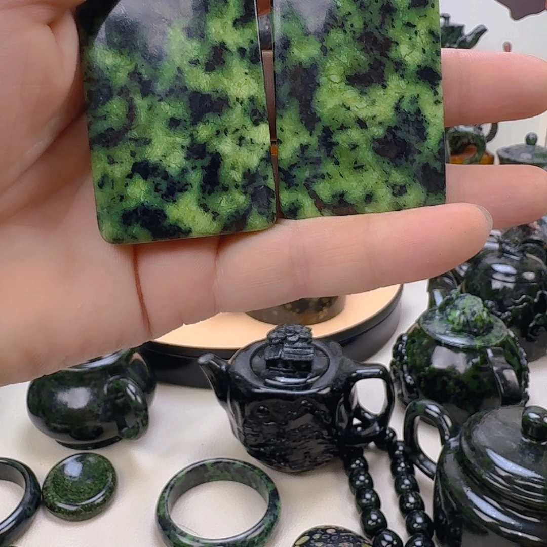 兰***涂未镶嵌蛇纹石玉藏玉药王石精美手串