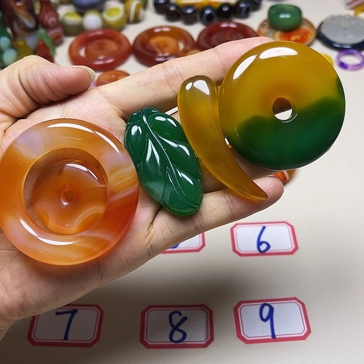 皇****未镶嵌颈饰玛瑙/玉髓