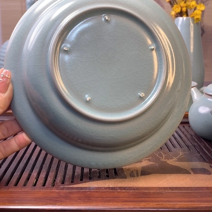 原产地汝瓷折沿盘