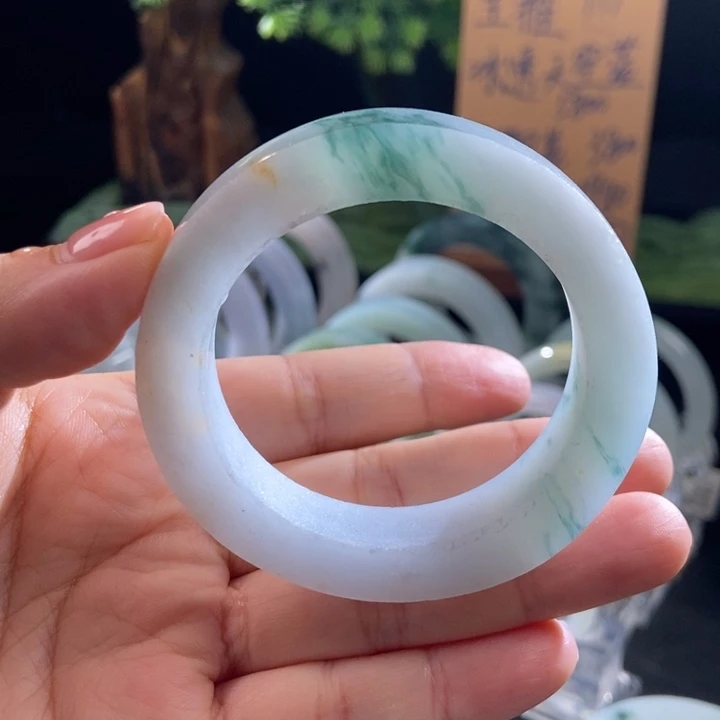 定制翡翠翡翠手镯未镶嵌