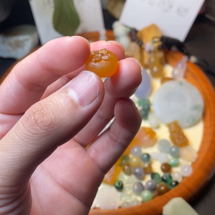 定制玛瑙柿子吊坠