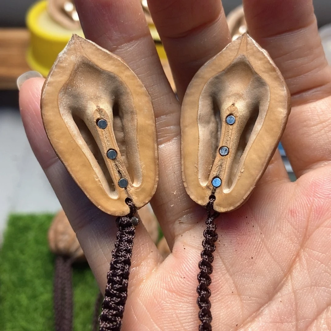 文玩核桃吊坠深****森秋子