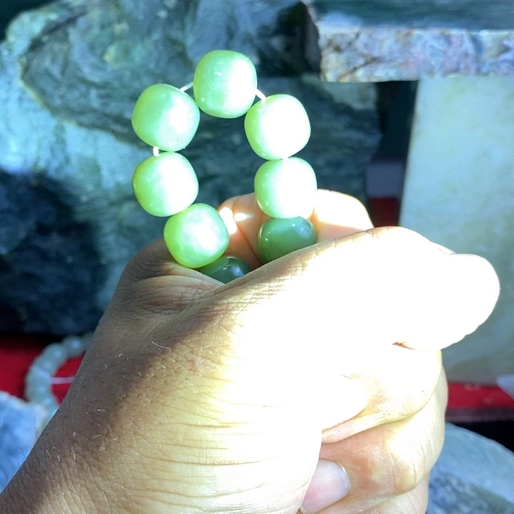 名***哥蛇纹石玉未镶嵌珠宝岫玉原石蛇纹石玉