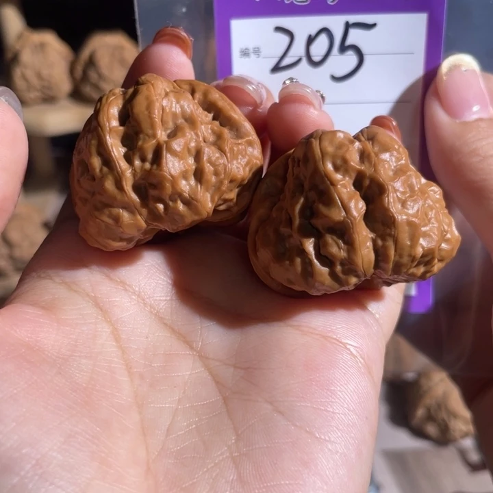 205号 哇哇 399999