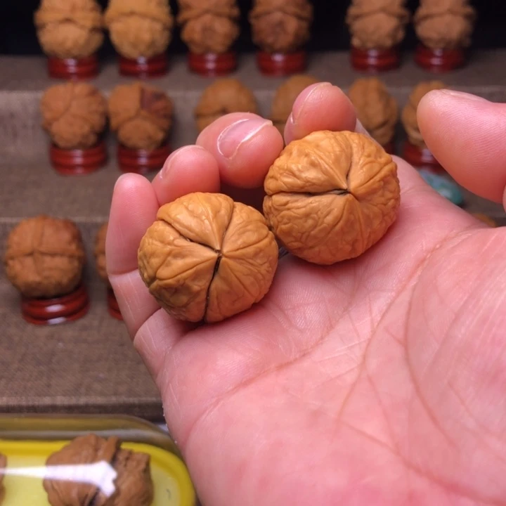 橄榄核把件50莲花座