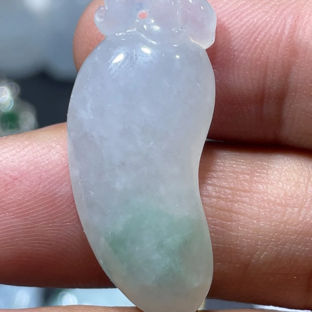 农***莉翡翠未镶嵌颈饰纯天然A货翡翠