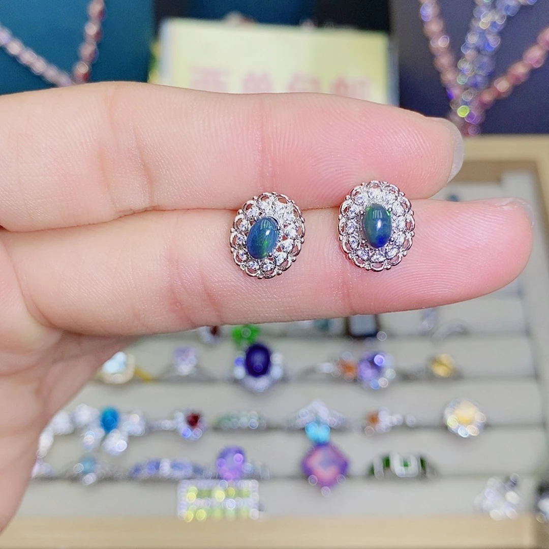 欧泊未镶嵌珠宝奇石