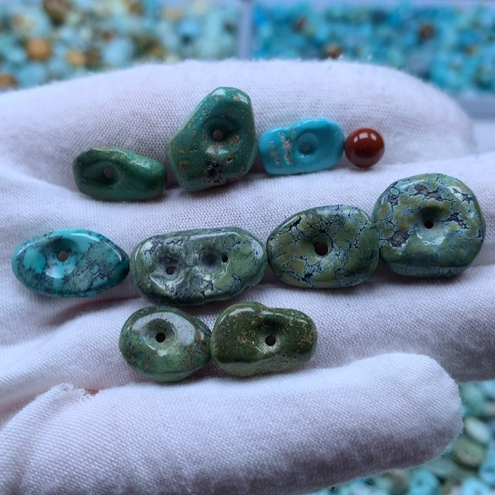 刺***️南红玛瑙未镶嵌珠宝奇石