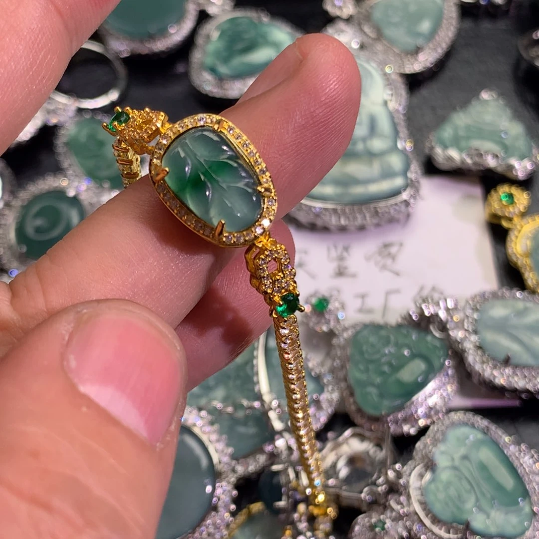 翡翠颈饰未镶嵌叶子手链