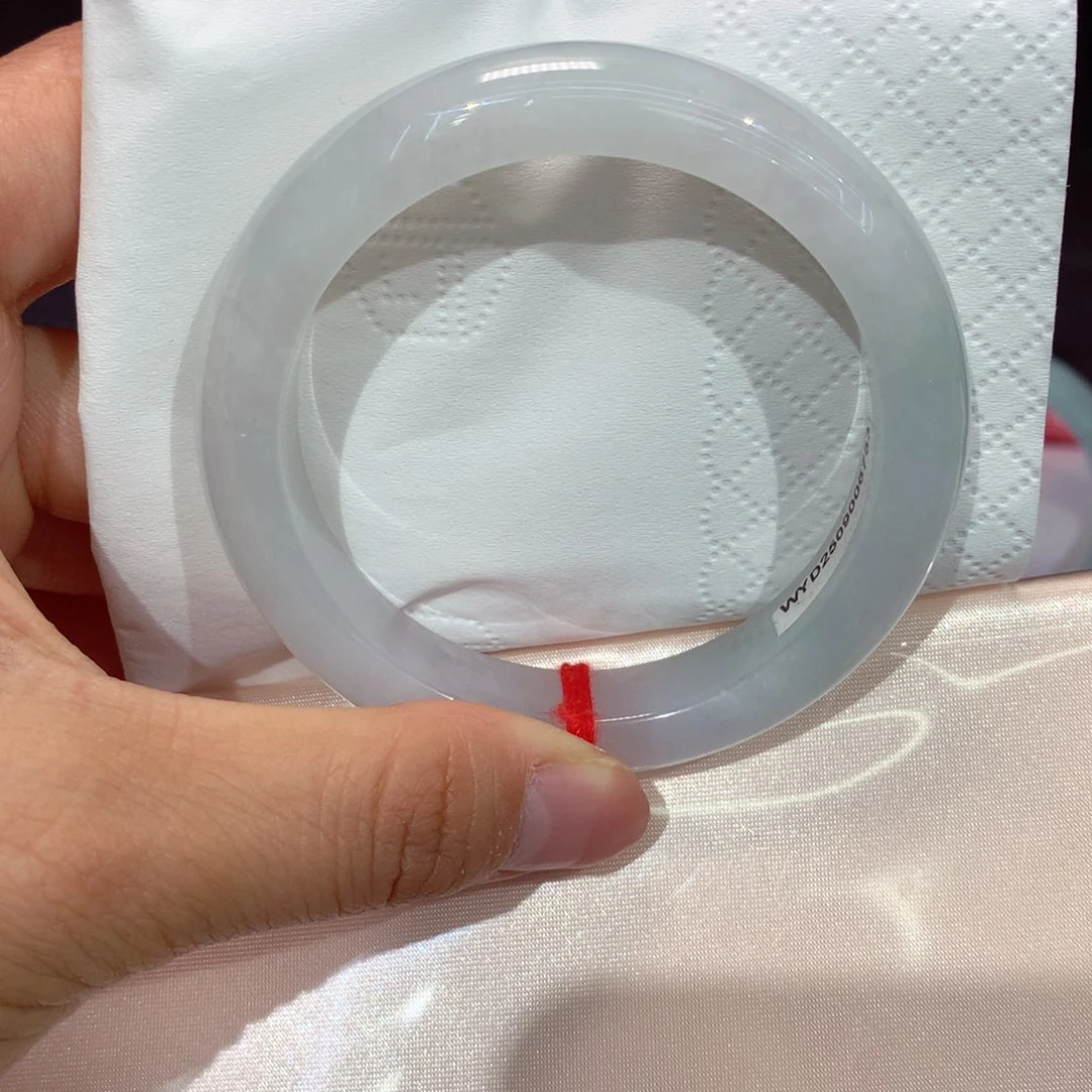 翡翠未镶嵌手镯纯天然06