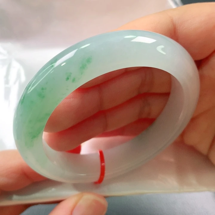 翡翠手镯未镶嵌冰胶03