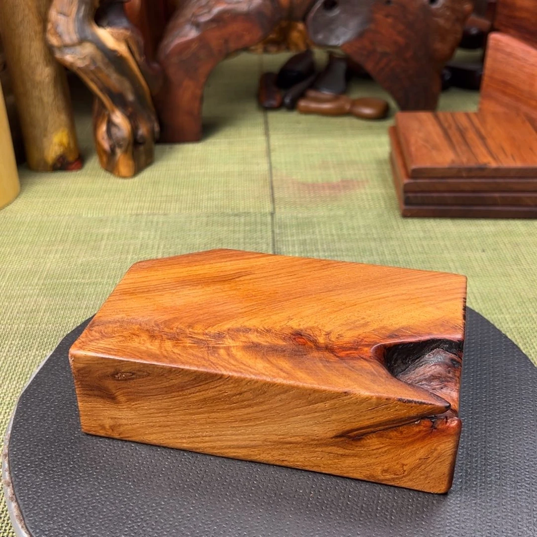 大果紫檀（缅甸花梨）葛*