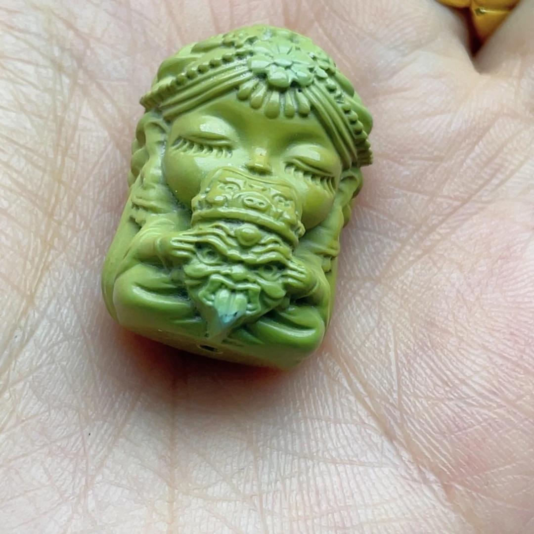 ****马未镶嵌绿松石珠宝奇石
